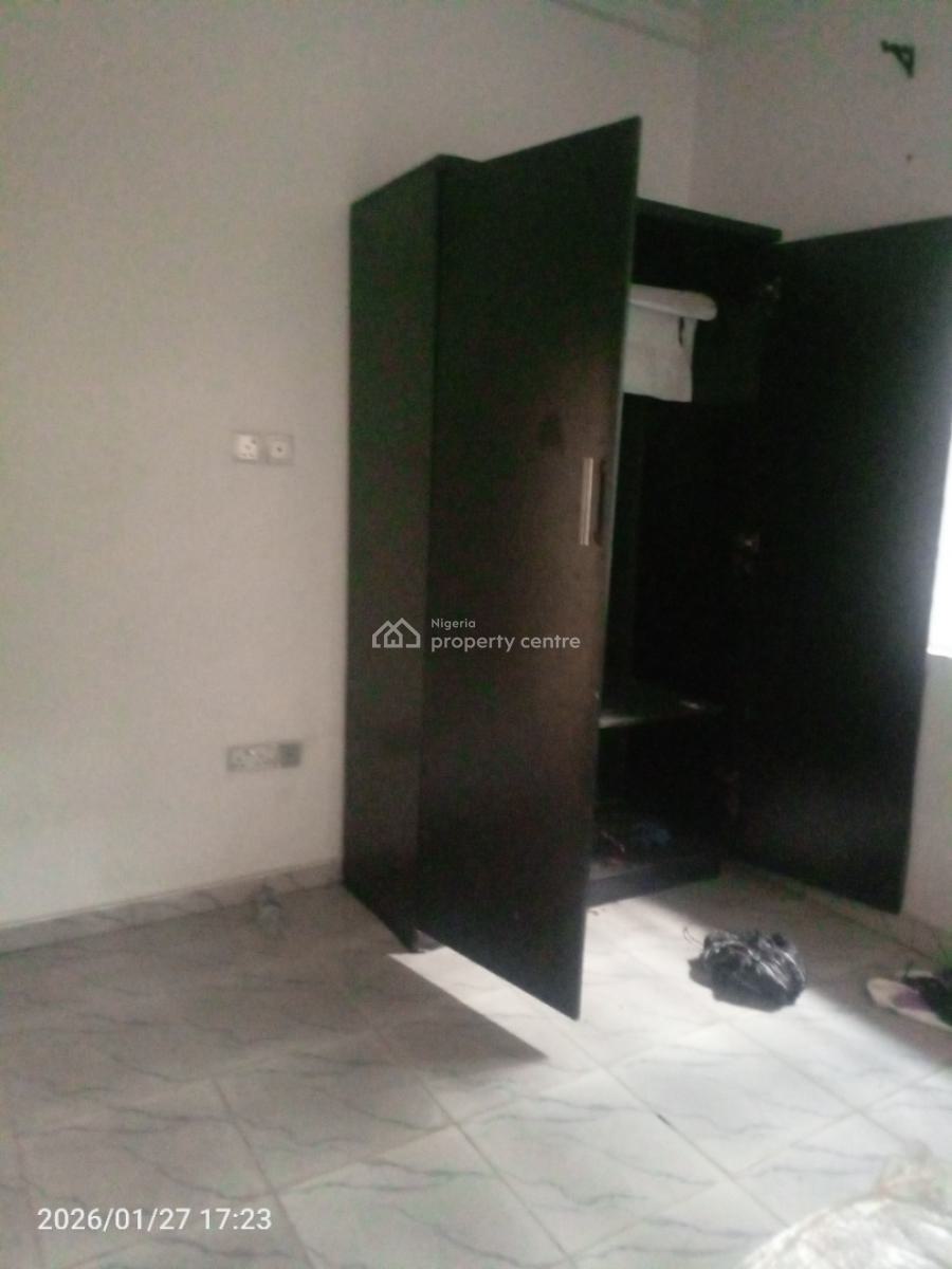 2 Bedroom Spacious Luxurious Flat, Ogoyo Express, Off Mobil Road, Ilaje, Ajah, Lagos, Flat / Apartment for Rent