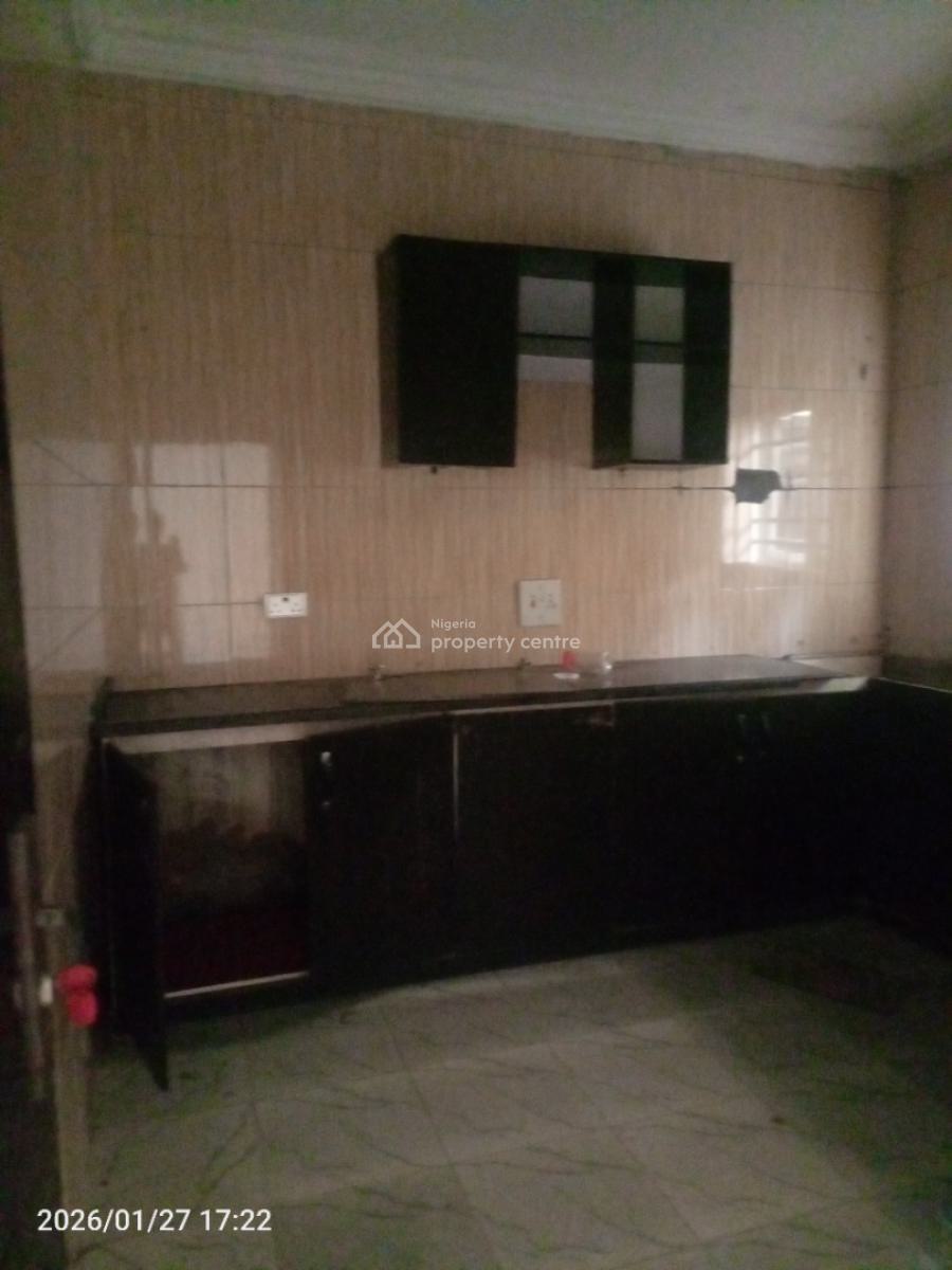 2 Bedroom Spacious Luxurious Flat, Ogoyo Express, Off Mobil Road, Ilaje, Ajah, Lagos, Flat / Apartment for Rent