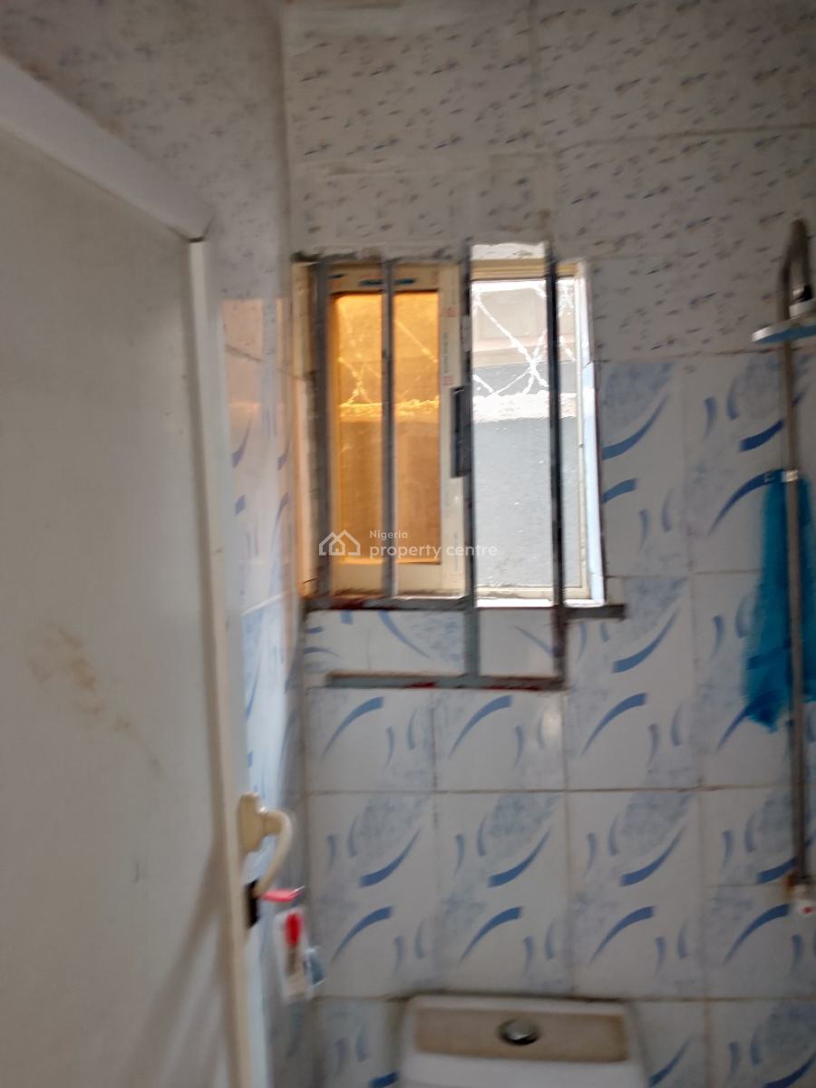 Nice Self Con, Apo Resettlement, Apo, Abuja, Self Contain (single Rooms) for Rent