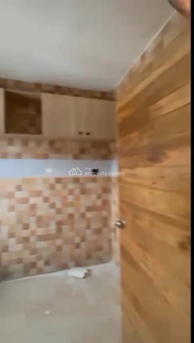 Executive 1bedroom Flat, Ologolo, Lekki Phase 2, Lekki, Lagos, Mini Flat (room and Parlour) for Rent