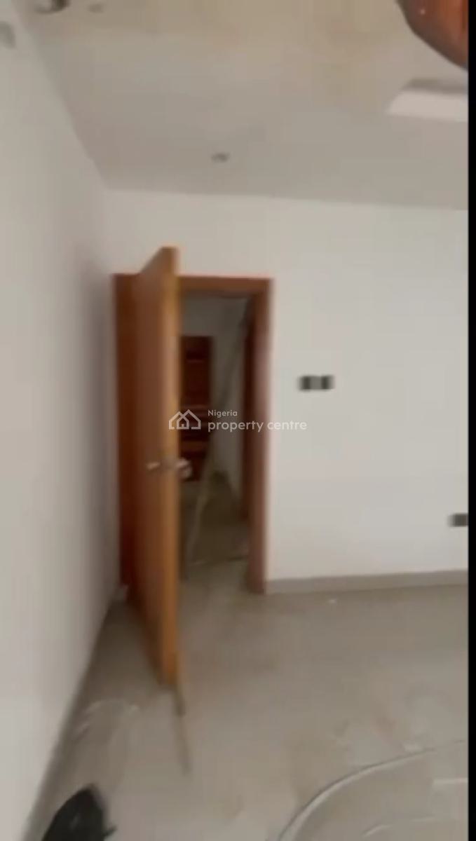 Executive 1bedroom Flat, Ologolo, Lekki Phase 2, Lekki, Lagos, Mini Flat (room and Parlour) for Rent