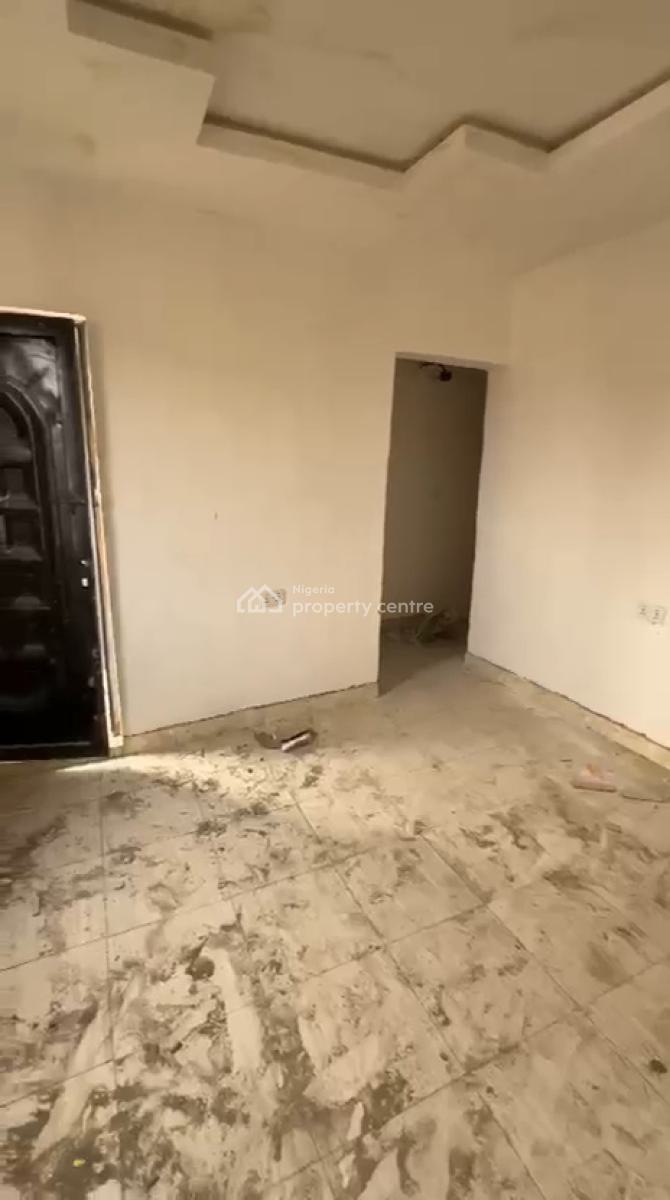 Lovely Miniflat in an Estate, Sabo, Yaba, Lagos, Mini Flat (room and Parlour) for Rent