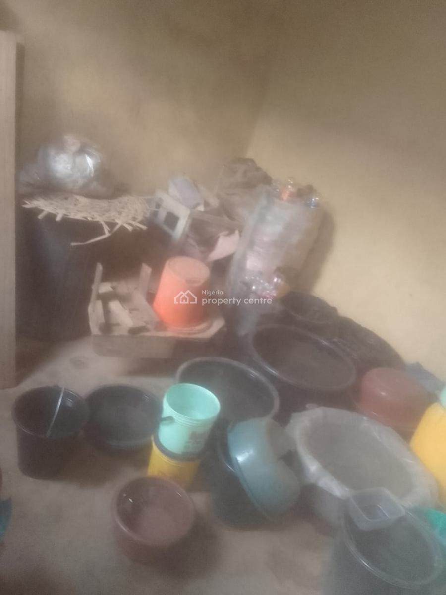 Ordinary Room Apartment, Ordingood Luck Estate Oke-imuti Community Off Igbo-olomu Ishawo Road, Isawo, Ikorodu, Lagos, Self Contain (single Rooms) for Rent
