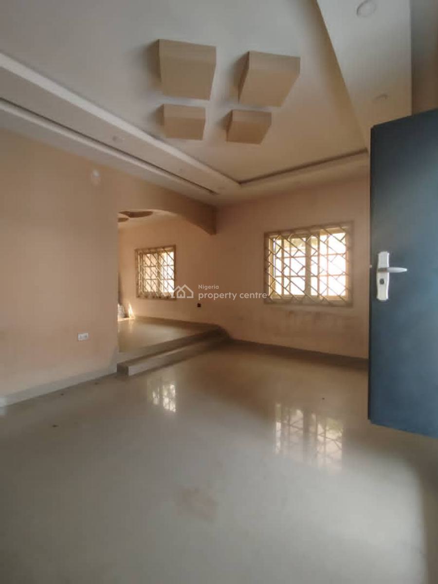 a Clean Three (3) Bedroom Detached Bungalow, Oron Road, Uyo, Akwa Ibom, Detached Bungalow for Sale