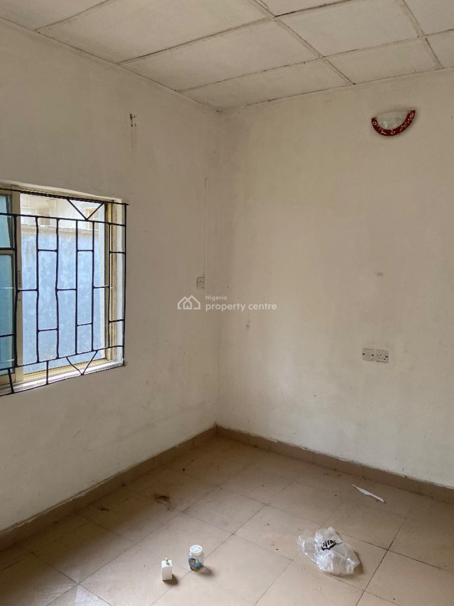 a Neat and Spacious Room and Parlor, Agodongbon Housing Estate Along Lucky Fiber Road, Ikorodu, Lagos, Flat / Apartment for Rent