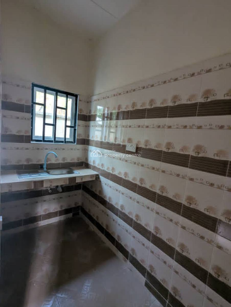 a Spacious Self-contained Apartment, Useoffot, Nwaniba Road, Uyo, Akwa Ibom, House for Rent