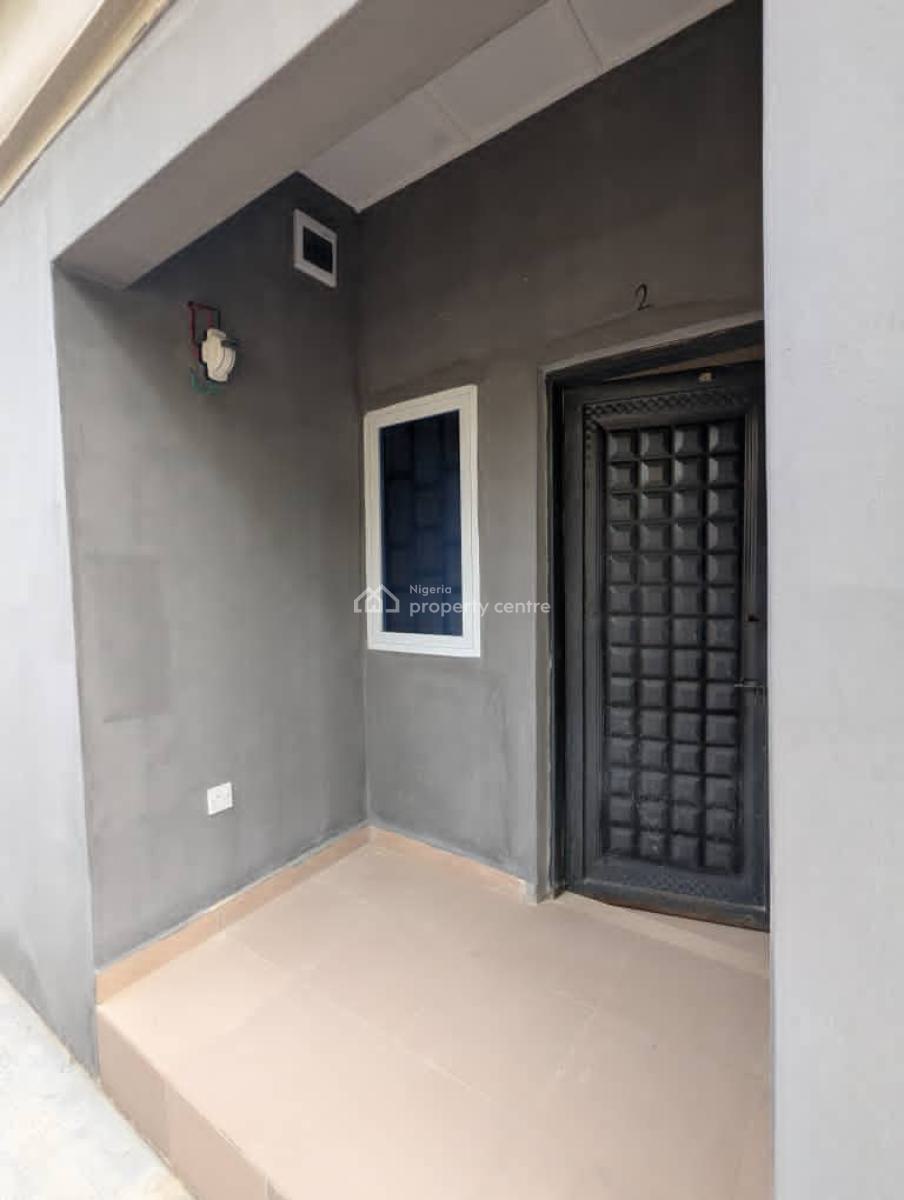 a Spacious Self-contained Apartment, Useoffot, Nwaniba Road, Uyo, Akwa Ibom, House for Rent