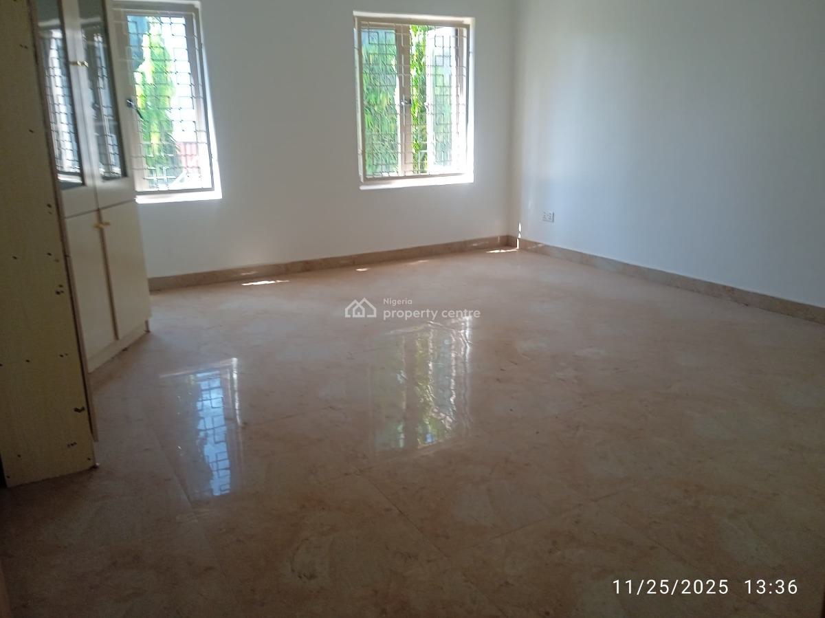 a Well-built Spacious & Serviced 6-bedroom Terrace Duplex, Diplomatic Zone ( Katampe Extension), Katampe Extension, Katampe, Abuja, Terraced Duplex for Rent