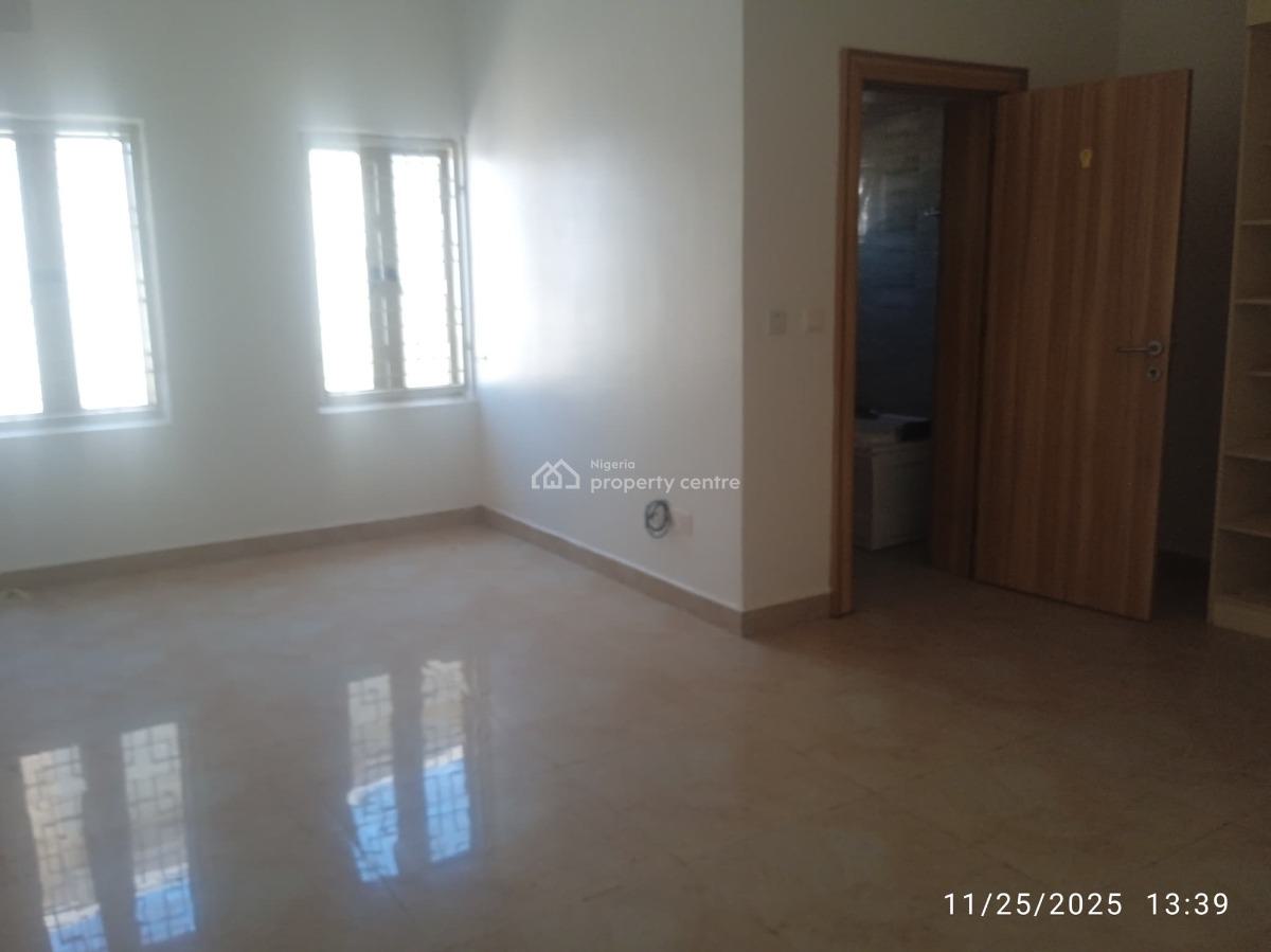 a Well-built Spacious & Serviced 6-bedroom Terrace Duplex, Diplomatic Zone ( Katampe Extension), Katampe Extension, Katampe, Abuja, Terraced Duplex for Rent