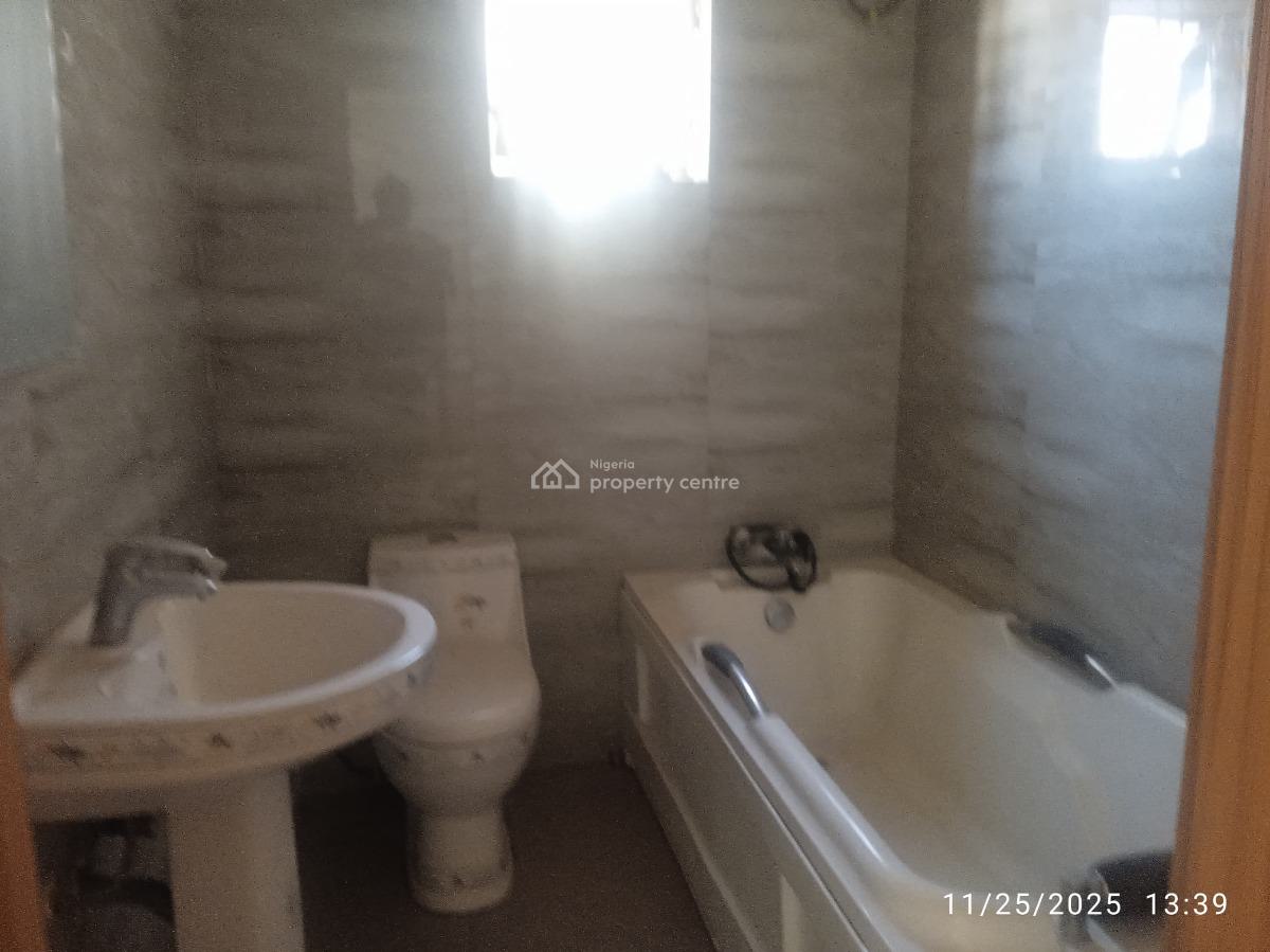 a Well-built Spacious & Serviced 6-bedroom Terrace Duplex, Diplomatic Zone ( Katampe Extension), Katampe Extension, Katampe, Abuja, Terraced Duplex for Rent