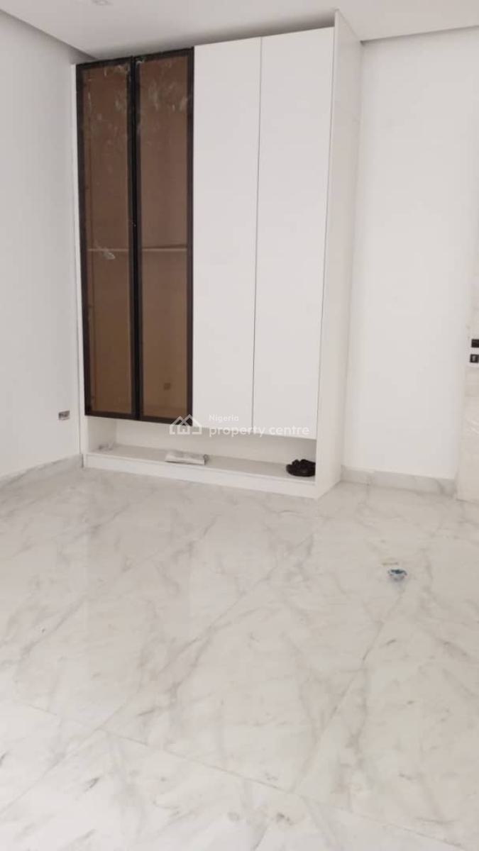 Nicely Built 1 Bedroom Apartment, Lekki, Lagos, Flat / Apartment for Sale