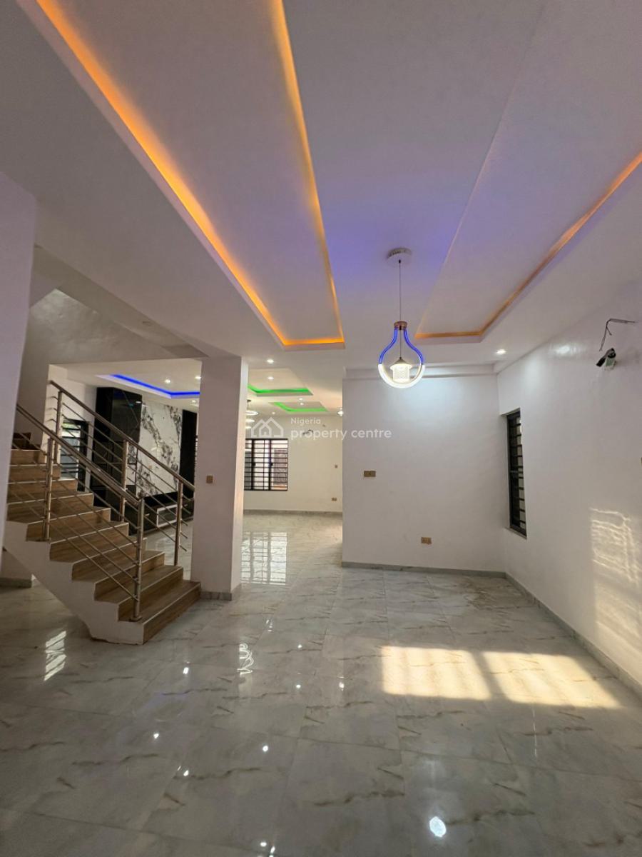 4 Bedroom Terrace Duplex, Location:ikolaba Estate,ibadan, Ibadan, Oyo, House for Sale