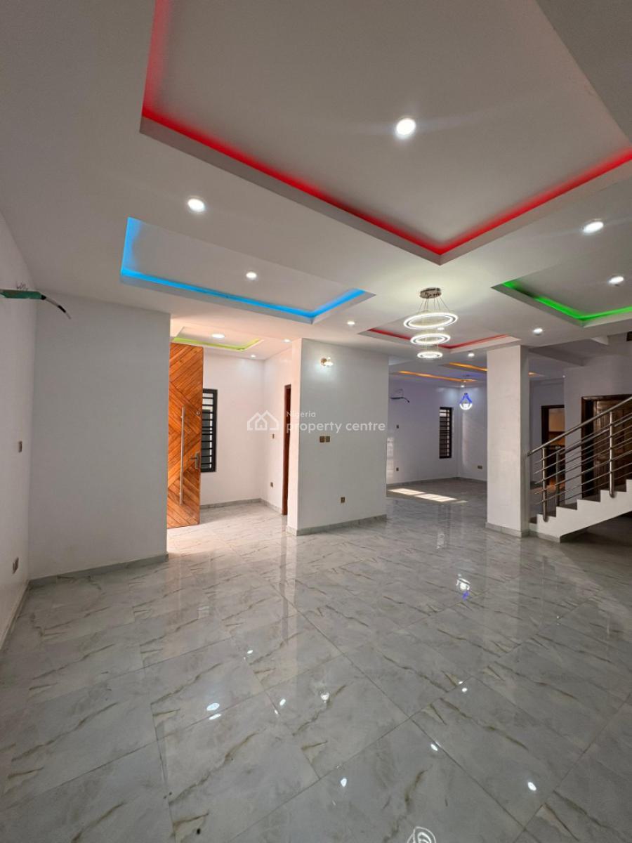 4 Bedroom Terrace Duplex, Location:ikolaba Estate,ibadan, Ibadan, Oyo, House for Sale