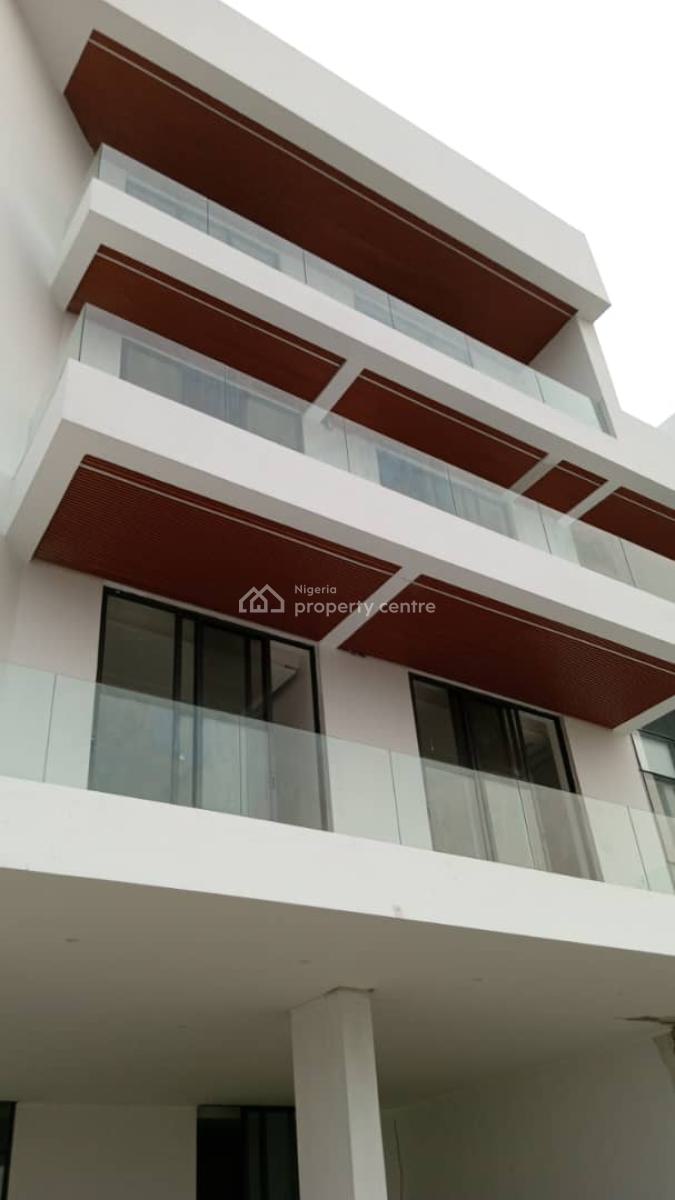 Spacious 2 Bedroom Apartment, Lekki, Lagos, Flat / Apartment for Sale