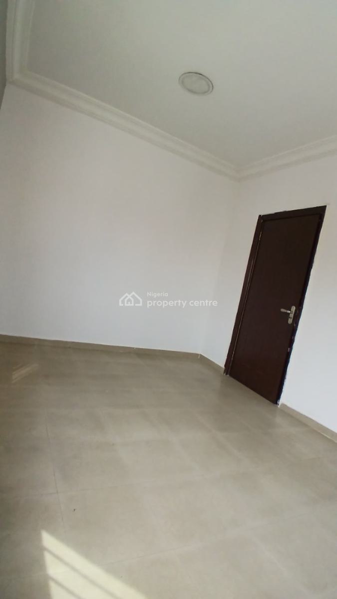 2 Bedroom Office Or Show Room Space, Lekki Phase 1, Lekki, Lagos, Office Space for Rent