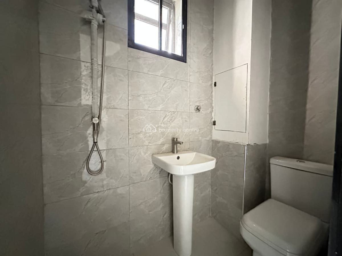 2-bedroom Apartment with Bq, Lekki Phase 1, Lekki, Lagos, Flat / Apartment for Rent