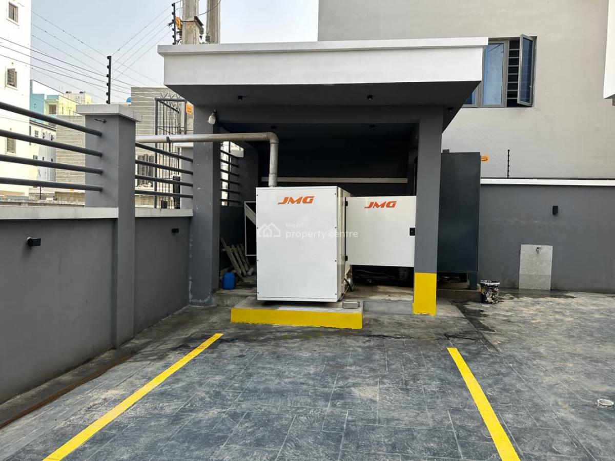 2-bedroom Apartment with Bq, Lekki Phase 1, Lekki, Lagos, Flat / Apartment for Rent