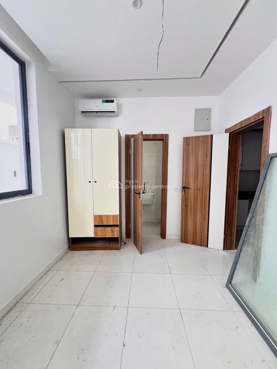 Spaciously Built 1 Bedroom Apartment  in a Serene Environment, Oniru, Victoria Island (vi), Lagos, Flat / Apartment for Sale