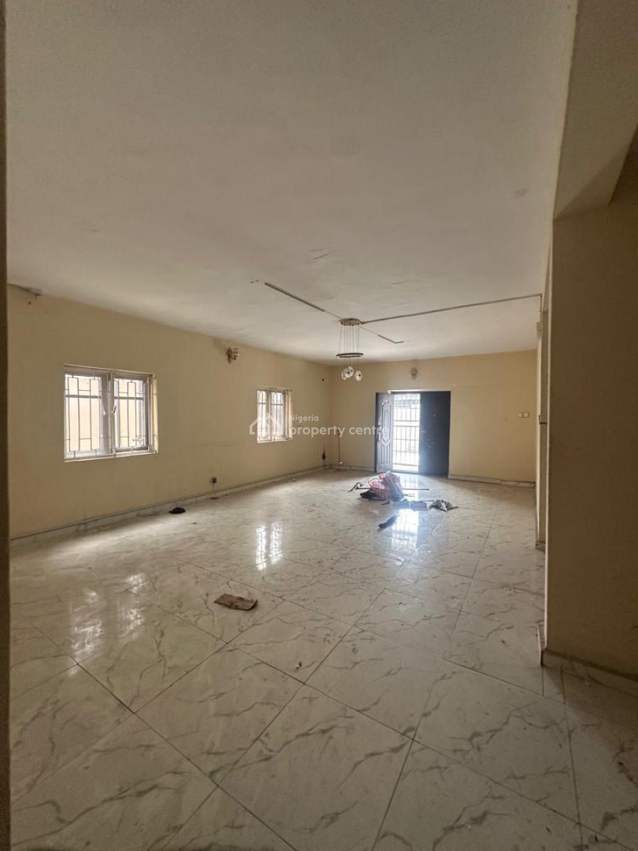 Well Maintained 4 Bed Rooms Semi Detached Duplex with 2 Bed Room Flat, Ilupeju Lagos, Ilupeju, Lagos, Semi-detached Duplex for Rent