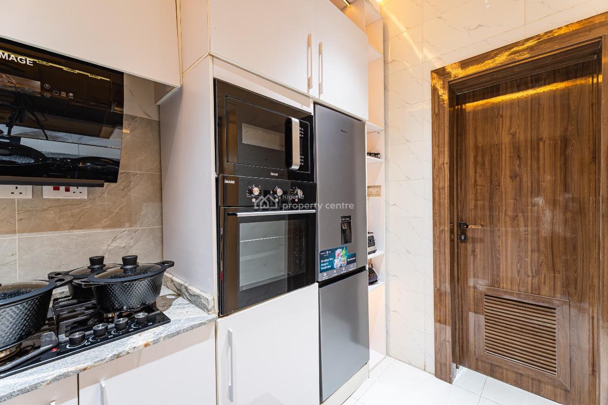 Luxury 3 Bedroom Duplex Self Compound with Private Pool, Ps5, Snooker,, Lekki Phase 1, Lekki, Lagos, Flat / Apartment Short Let