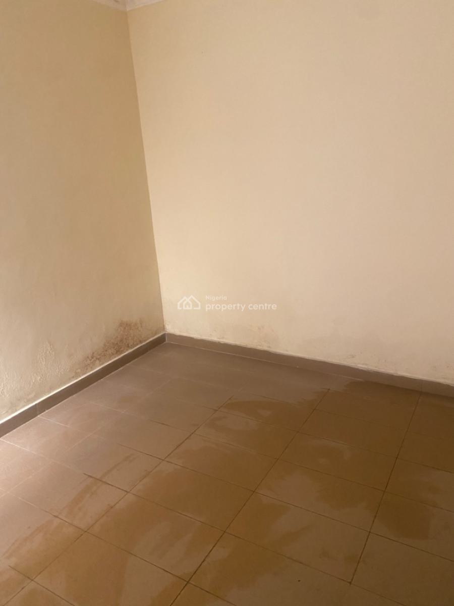 Single Room Bq in an Estate, Lekki, Lagos, Self Contain (single Rooms) for Rent