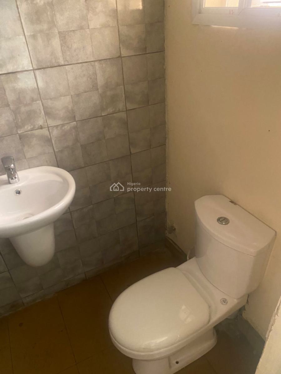 Single Room Bq in an Estate, Lekki, Lagos, Self Contain (single Rooms) for Rent