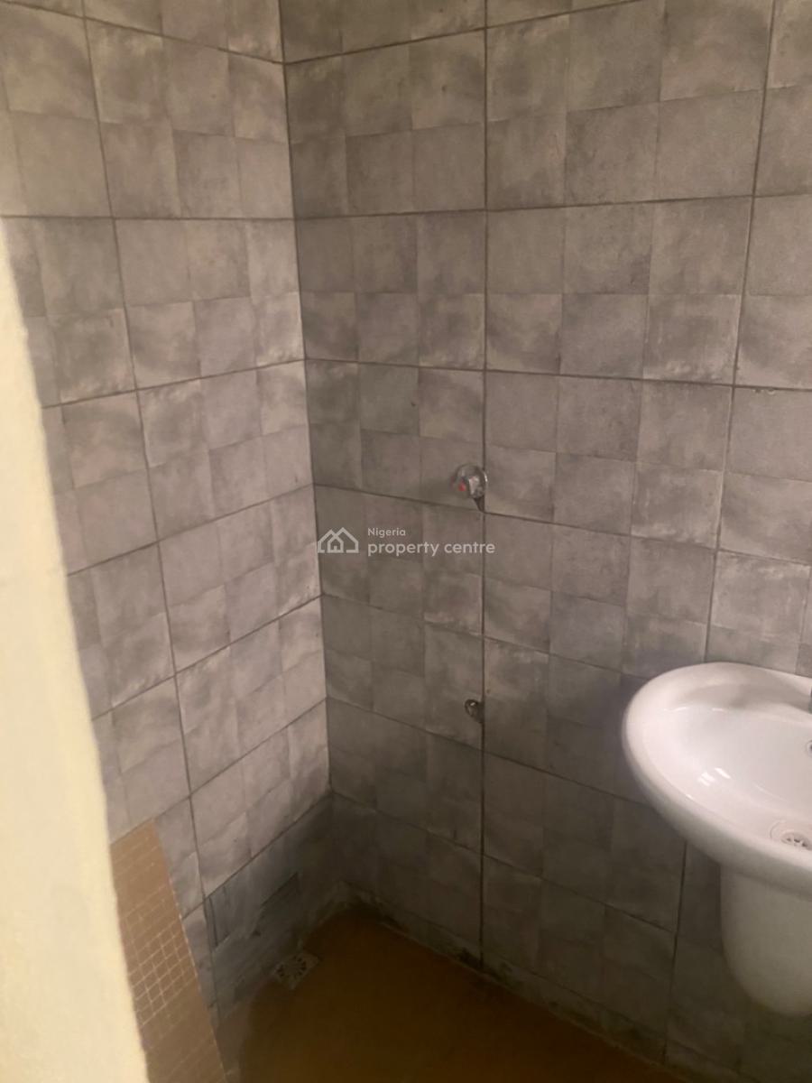 Single Room Bq in an Estate, Lekki, Lagos, Self Contain (single Rooms) for Rent