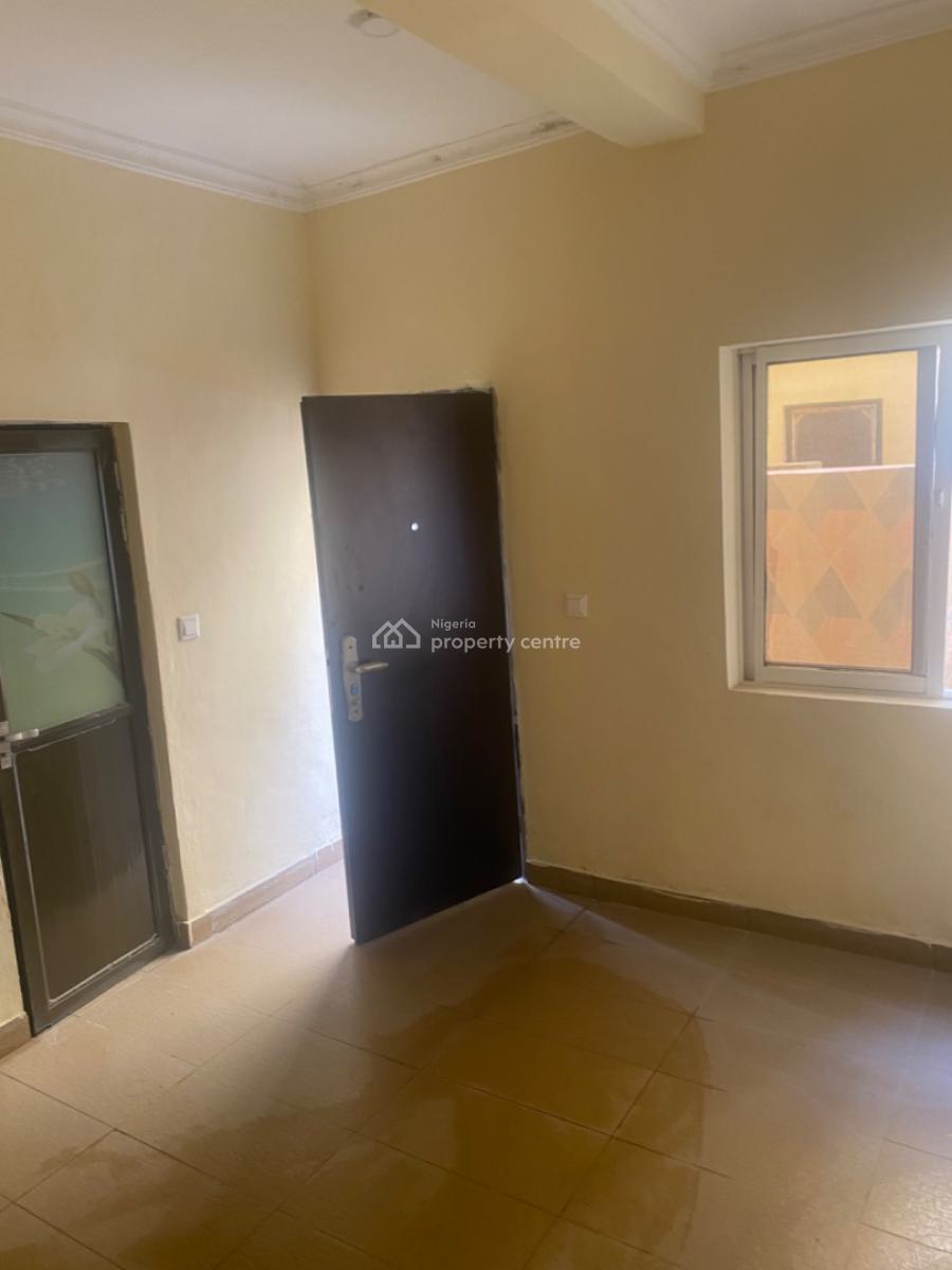 Single Room Bq in an Estate, Lekki, Lagos, Self Contain (single Rooms) for Rent