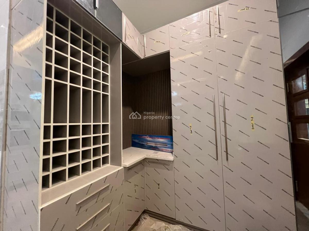 5 Bedroom Fully Detached, on Banana Road Ikoyi Lagos, Ikoyi, Lagos, Detached Duplex for Sale