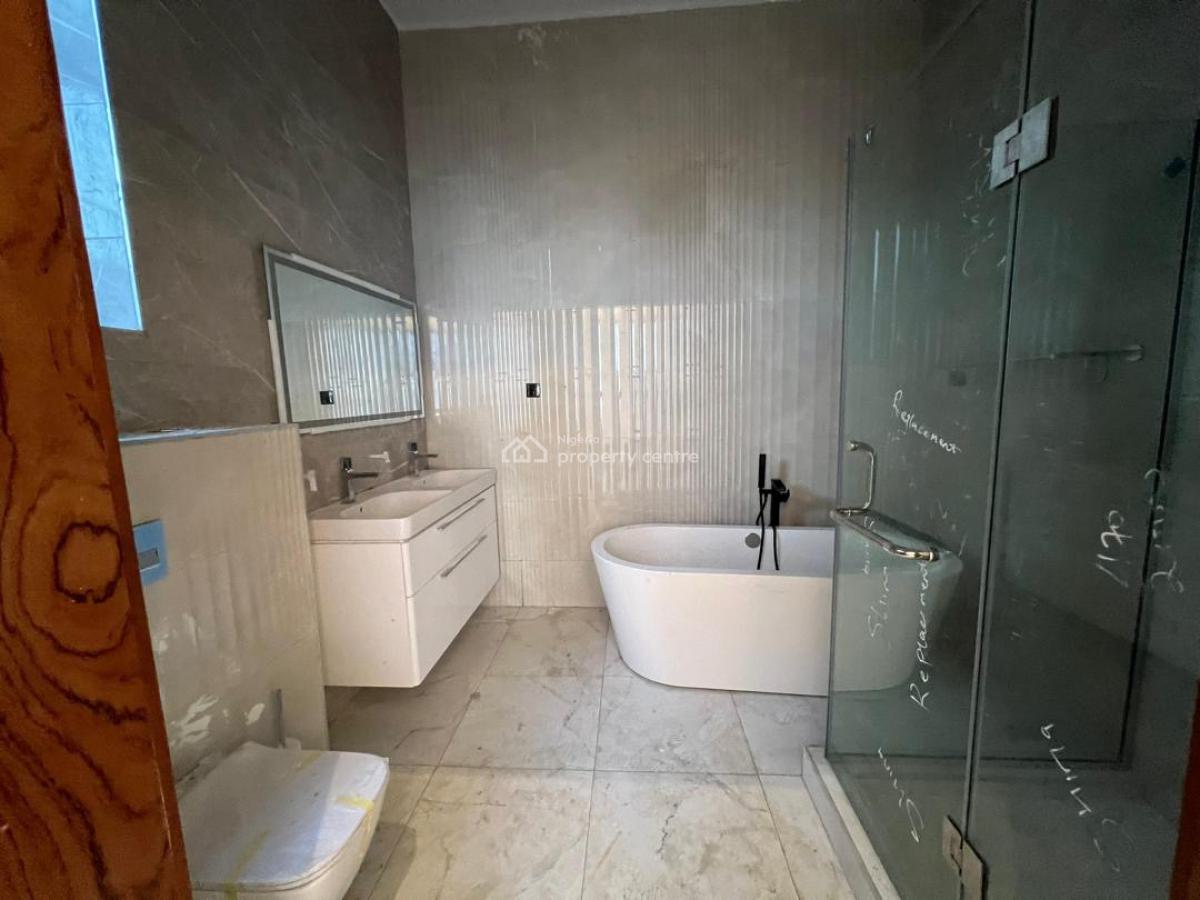 5 Bedroom Fully Detached, on Banana Road Ikoyi Lagos, Ikoyi, Lagos, Detached Duplex for Sale