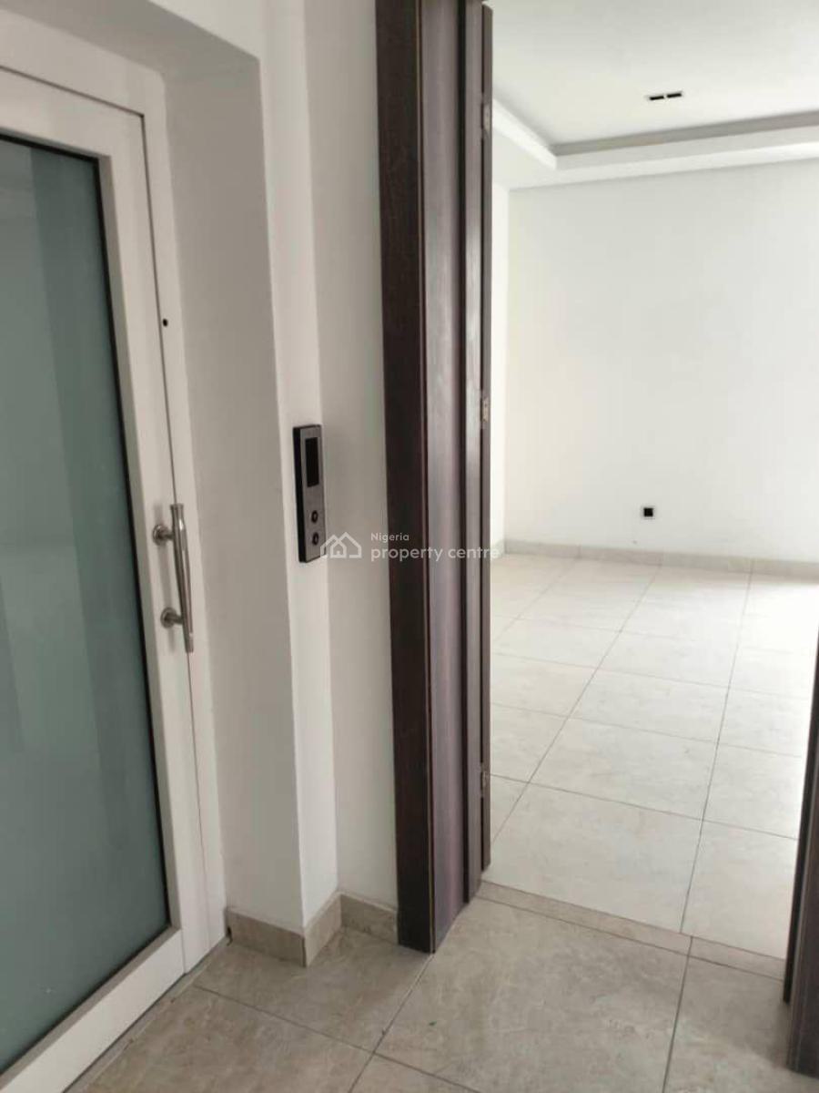 4 Bed Rooms Semi Detached Self Compound Duplex, Off Banana Road Ikoyi Lagos, Ikoyi, Lagos, Semi-detached Duplex for Sale