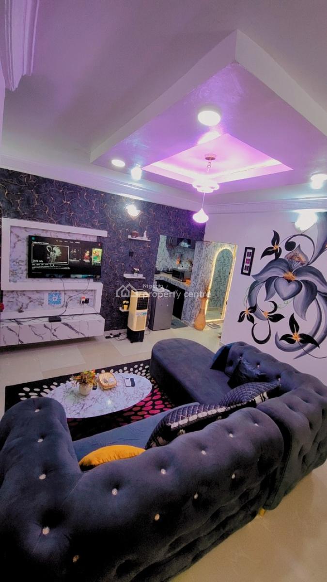 Luxury 1 Bedroom in a Serene Estate, Igbogbo Bayeku Road.beshide Fasola Estate., Igbogbo, Ikorodu, Lagos, Mini Flat (room and Parlour) Short Let