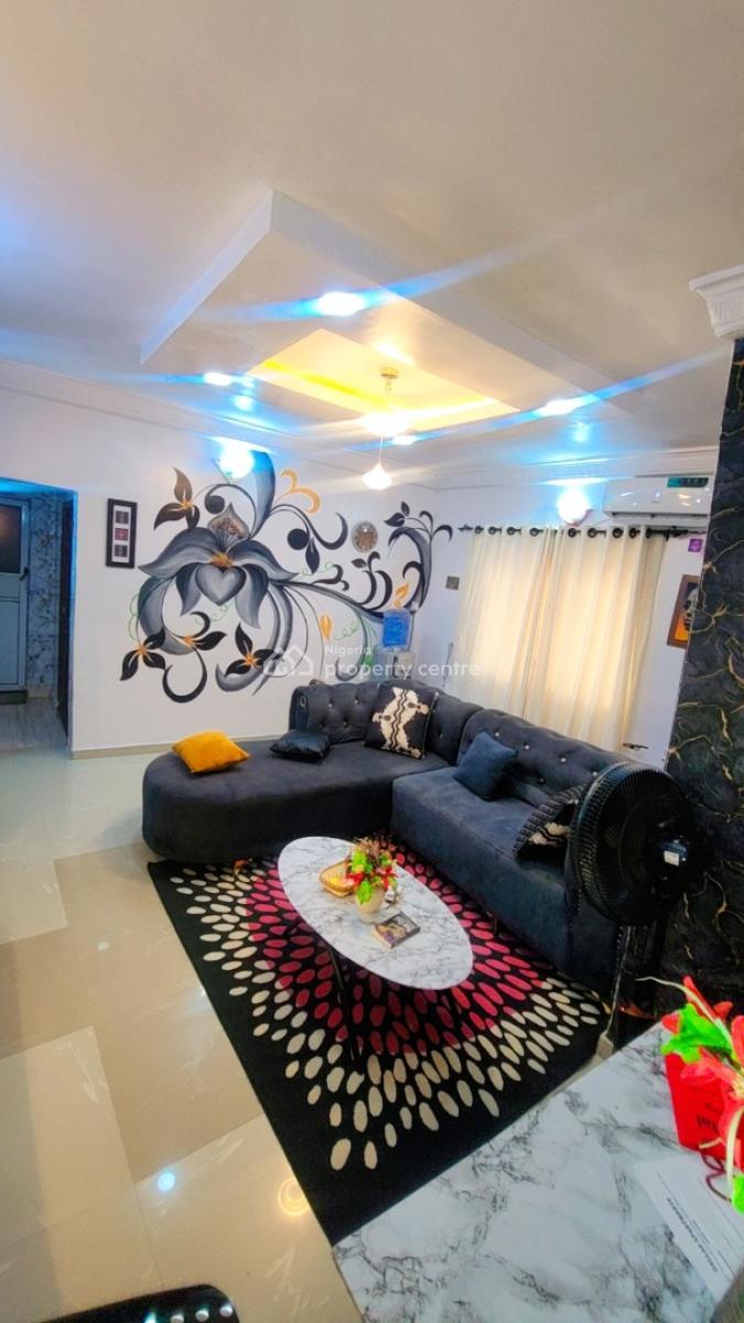 Luxury 1 Bedroom in a Serene Estate, Igbogbo Bayeku Road.beshide Fasola Estate., Igbogbo, Ikorodu, Lagos, Mini Flat (room and Parlour) Short Let