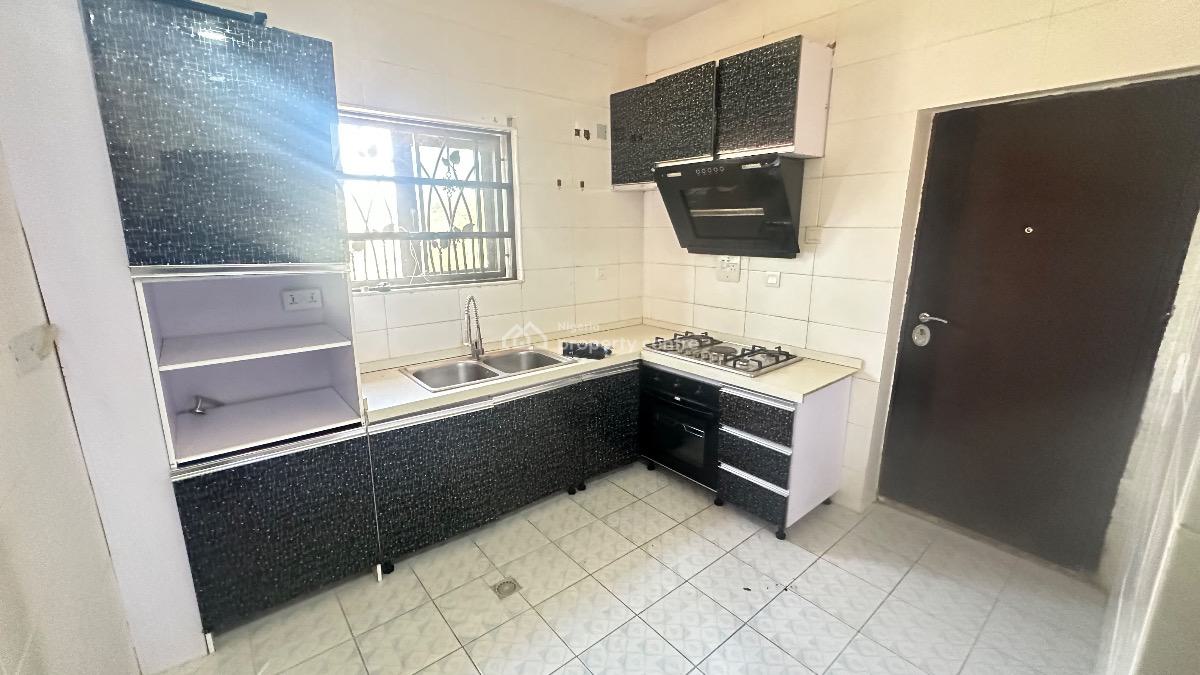 Spacious and Fully Serviced 2 Bedroom Apartment, Close to Emadeb Filling Station After Bannex Bridge, Mabushi, Abuja, Flat / Apartment for Rent