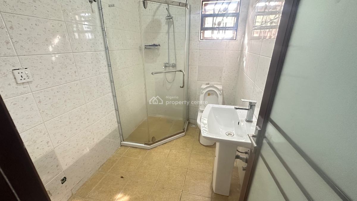 Spacious and Fully Serviced 2 Bedroom Apartment, Close to Emadeb Filling Station After Bannex Bridge, Mabushi, Abuja, Flat / Apartment for Rent