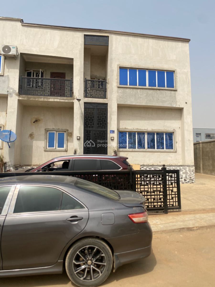 Luxury 8 Rooms Hotel /apartment in a Secured Estate , Tarred Road, Gaduwa, Abuja, Detached Duplex for Sale