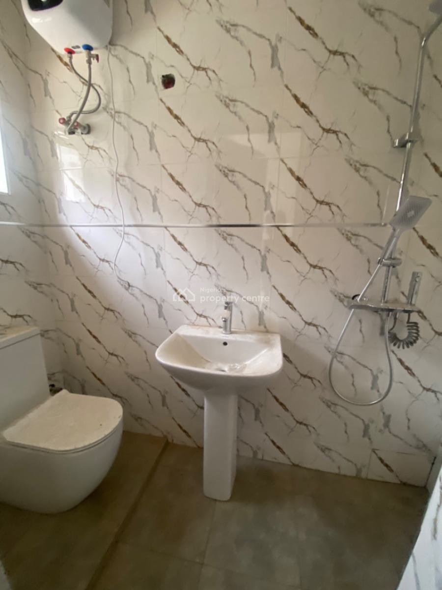 Luxury 8 Rooms Hotel /apartment in a Secured Estate , Tarred Road, Gaduwa, Abuja, Detached Duplex for Sale