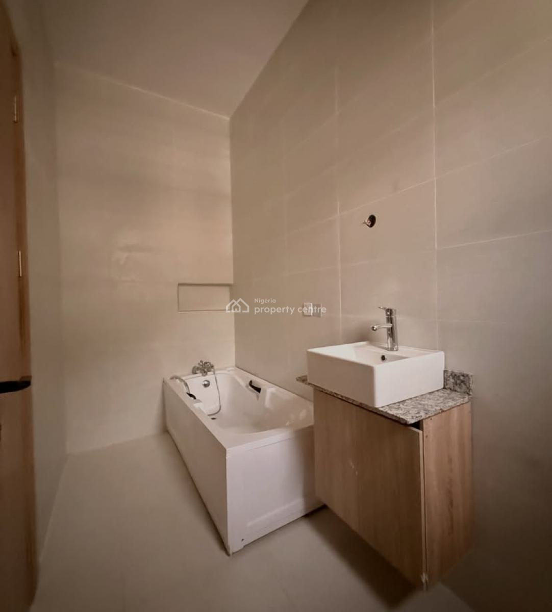 Well Built 1 Bedroom Apartment, Chevron, Lekki, Lagos, House for Rent