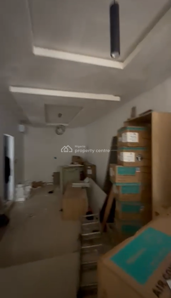 Standard and Spacious 1 Bedroom Flat, Victoria Island (vi), Lagos, Flat / Apartment for Rent