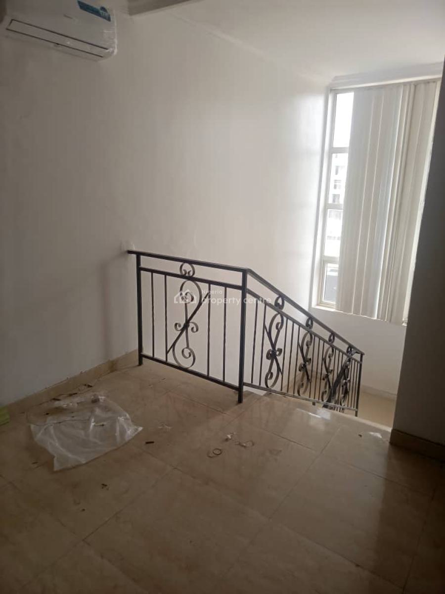 4 Bedroom Terrace in Oniru Victoria Island. Rt #30m Service Charge #, Oniru, Victoria Island (vi), Lagos, Terraced Duplex for Rent