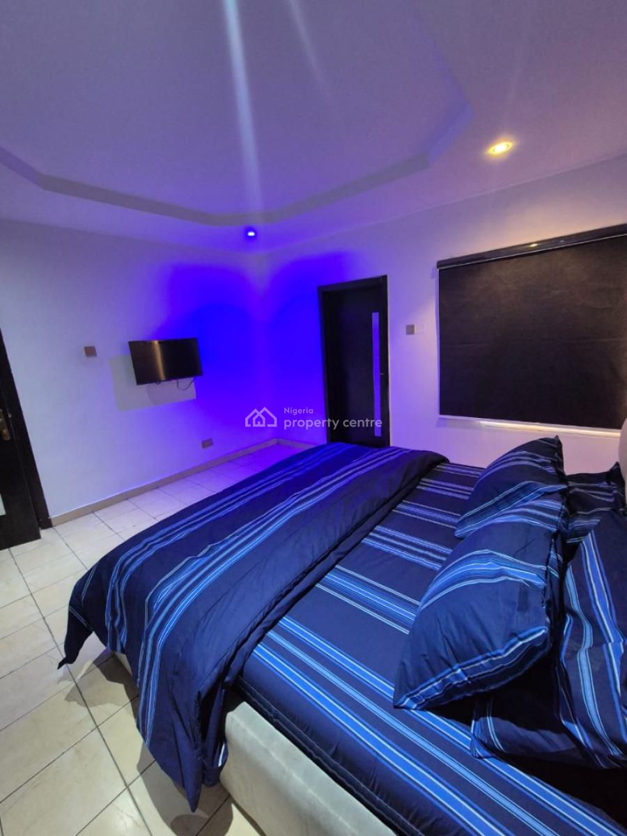 3 Bedroom Apartment, Magodo Phase 2, Magodo, Lagos, Flat / Apartment Short Let