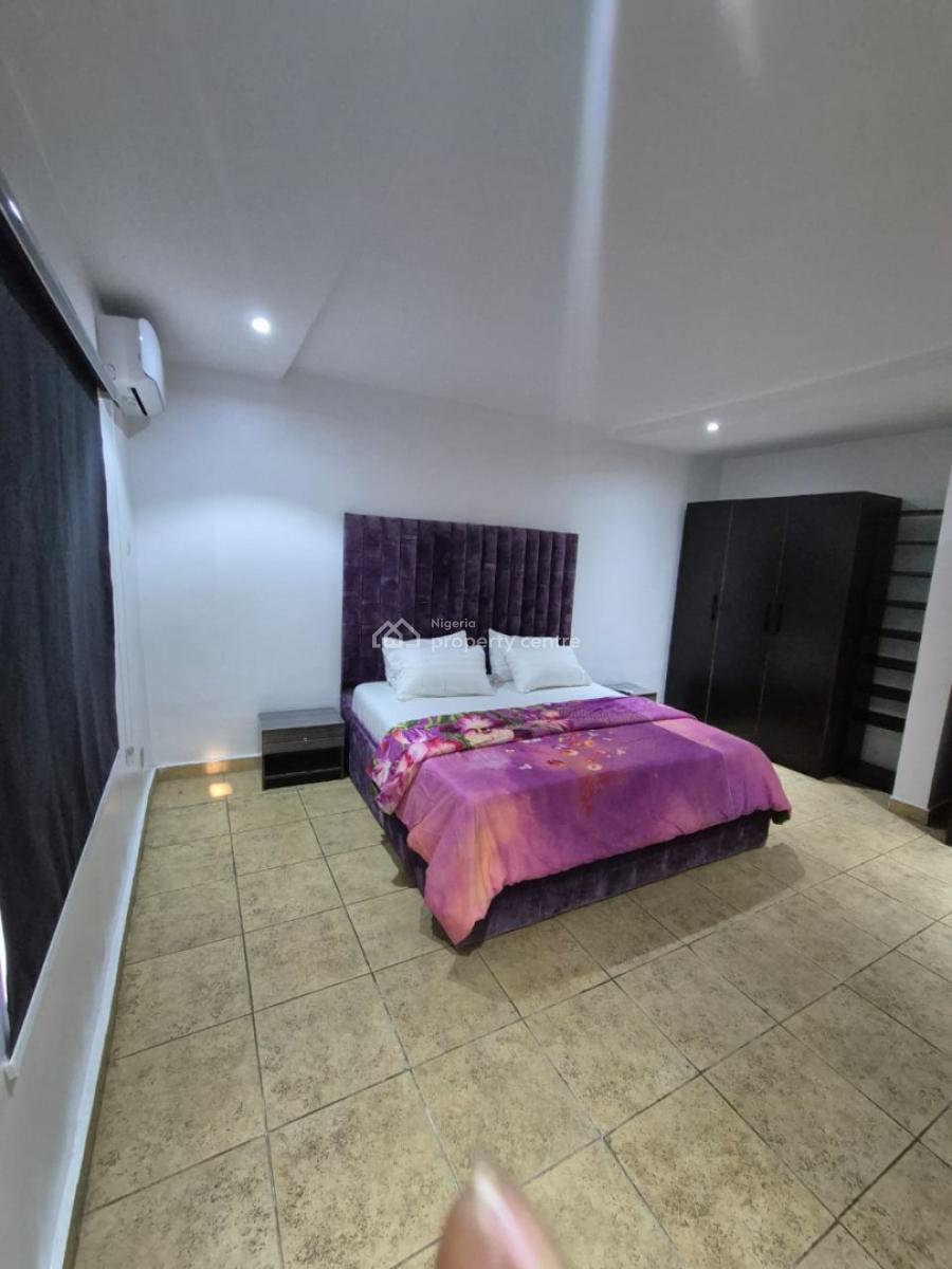 3 Bedroom Apartment, Magodo Phase 2, Magodo, Lagos, Flat / Apartment Short Let