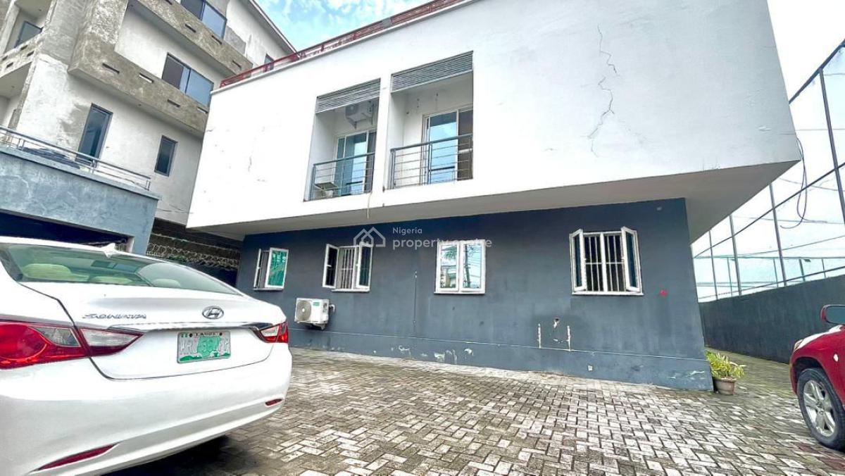 Luxury 2 Bedroom Apartment, No 3, Ayodele Odubiyi Street, Lekki Phase 1, Lekki, Lagos, Flat / Apartment Short Let