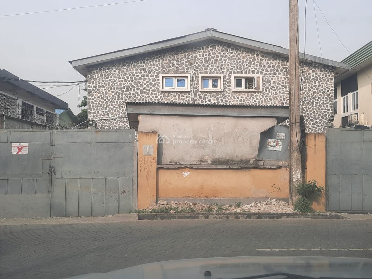 Block of 4 Flats with Appurtenances on Approximately 550 Sq. M, Off Ogunlana Drive, Surulere, Lagos, Flat / Apartment for Sale