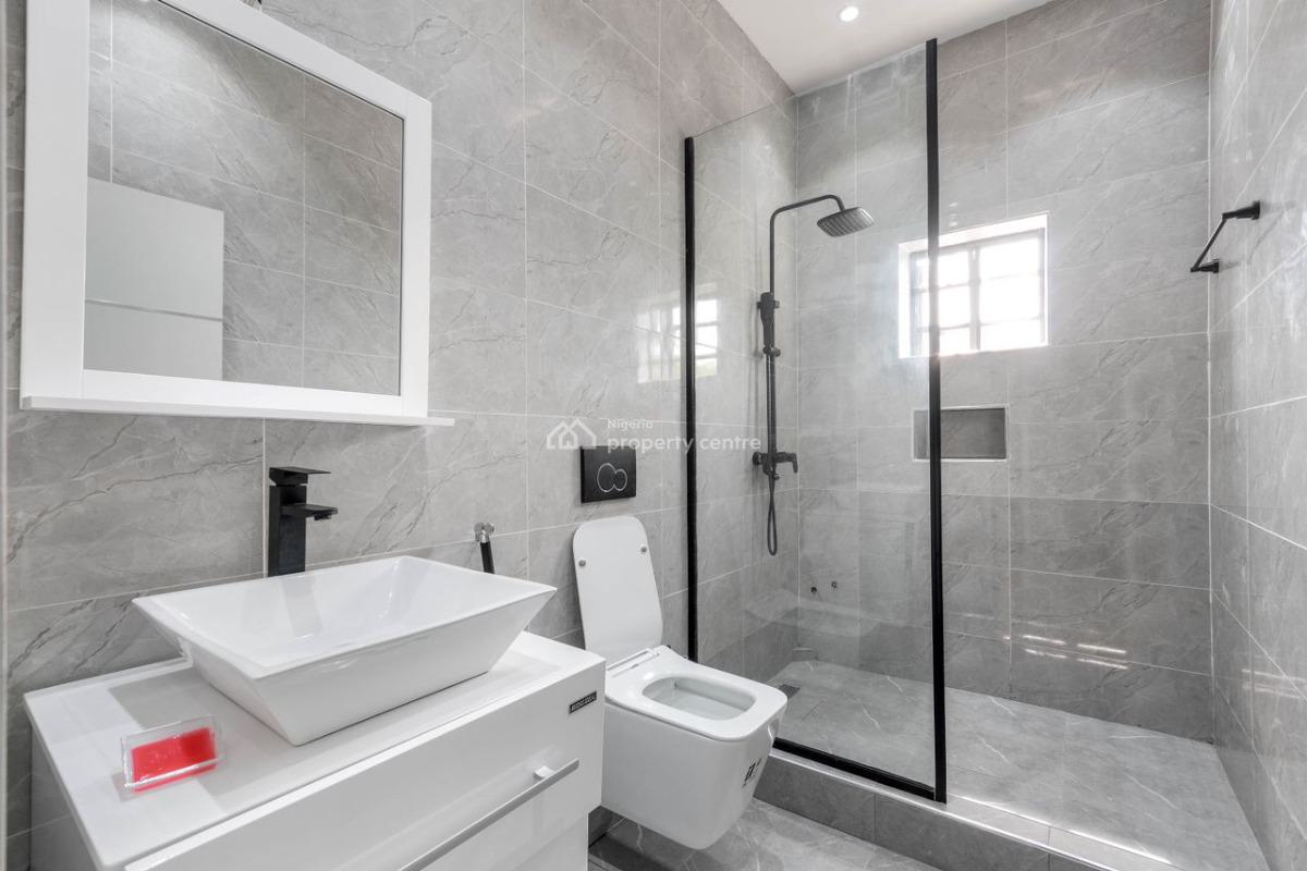 Luxury 3 Bedroom Apartment, Folashade Ave, Lekki Phase 1, Lekki, Lagos, Flat / Apartment Short Let