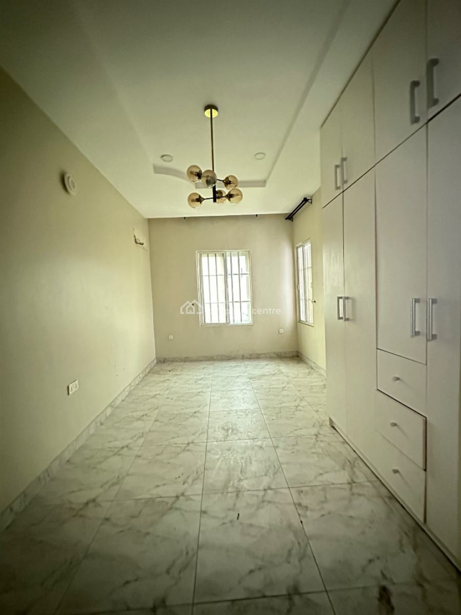 Massive 3 Bedroom Flat, Ikate, Lekki, Lagos, Flat / Apartment for Rent