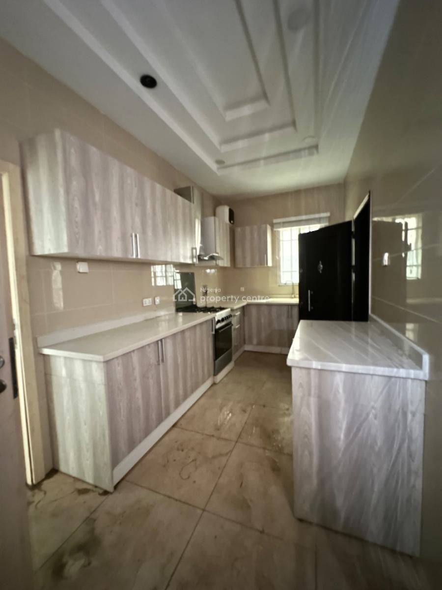 Massive 3 Bedroom Flat, Ikate, Lekki, Lagos, Flat / Apartment for Rent