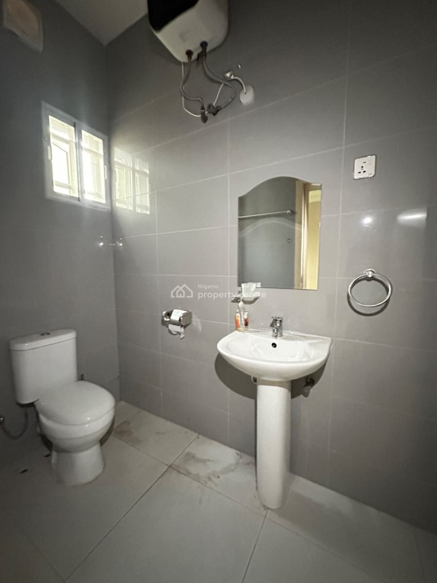 Massive 3 Bedroom Flat, Ikate, Lekki, Lagos, Flat / Apartment for Rent