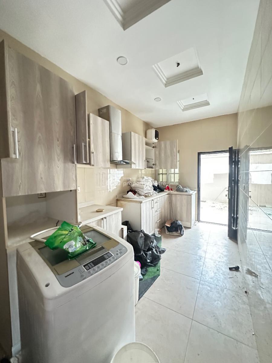 Standard 2 Bedroom Flat, Ikate, Lekki, Lagos, Flat / Apartment for Rent
