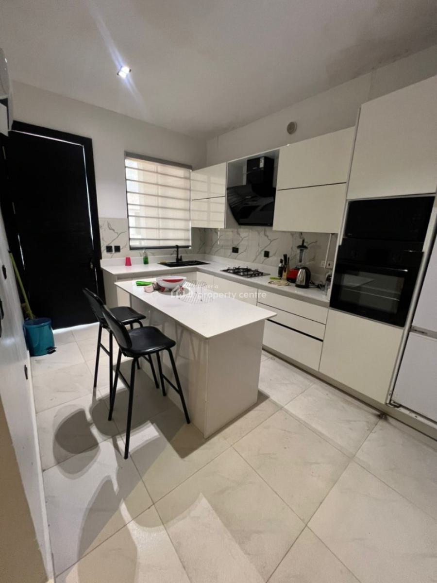 Furnished Penthouse with Private Elevator, Off Admiralty Road, Lekki Phase 1, Lekki, Lagos, Flat / Apartment for Sale